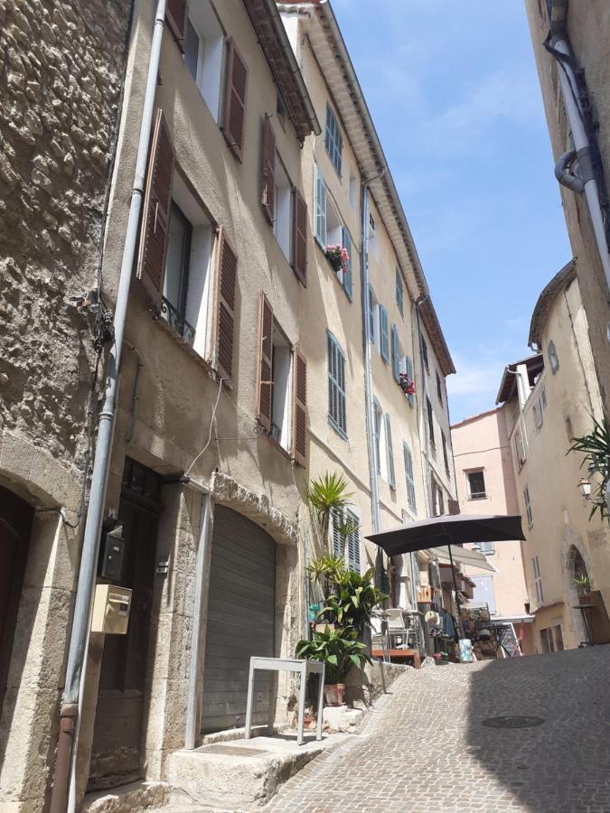 Bed and Breakfast Lou Calado Fayence Exterior foto